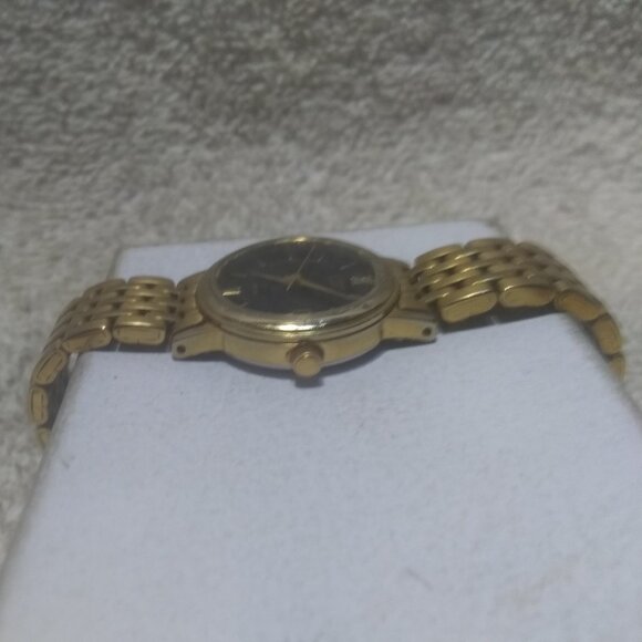 Citizen Quartz Watch Black 1012-S038561 Dial Women Date Gold Link Band New Bat ! - Picture 7 of 14
